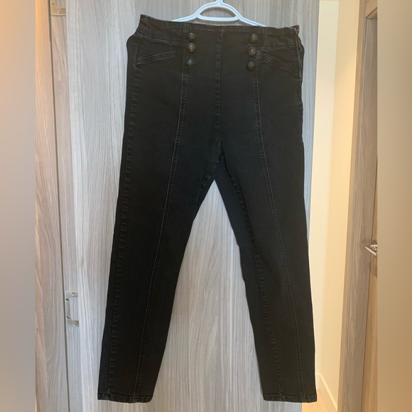 Forever 21 black jeans with 3-button design and side zipper US size 31 - Picture 1 of 5